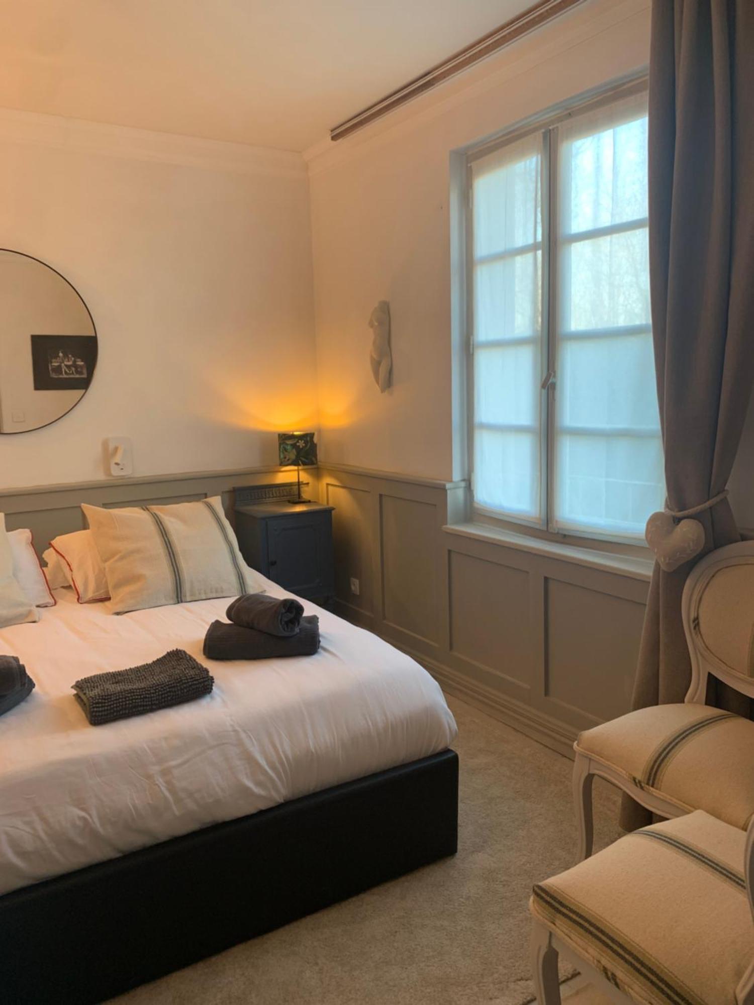 Bed and Breakfast Aux Rives De La Charente à Triac-Lautrait Extérieur photo